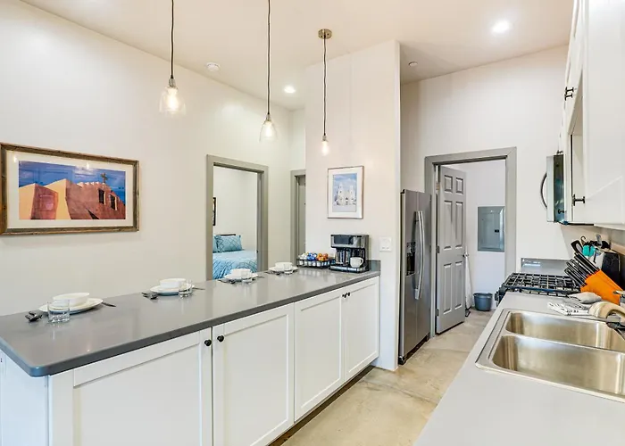 1 Mi To Arizona Stadium Charming Condo! *