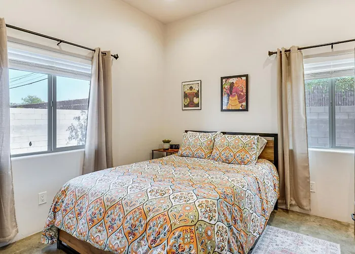 1 Mi To Arizona Stadium Charming Condo! Holiday home *
